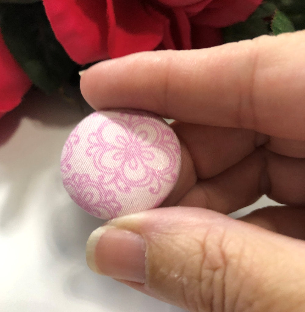 Pastel Pink Flowers Needle Minder